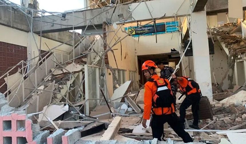 Endonezya’daki depremde can kaybı 75’e yükseldi