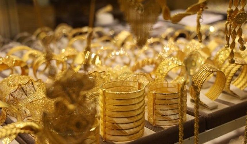 Gram altında 4 ay sonra yeni zirve: Vatandaşlar kuyumcuların yolunu tuttu