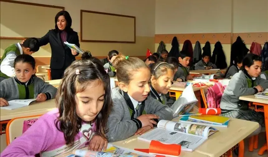 Okula yeni başlayan çocuklarda ayrılma anksiyetesine dikkat