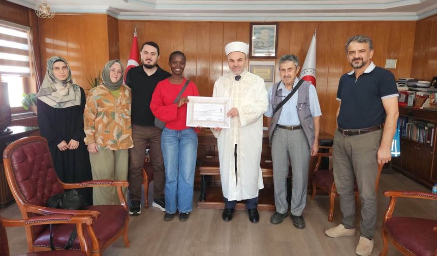 Samsun'a gelin olan Kenyalı ‘Kosgei’ Müslüman oldu, 'Sıla' ismini aldı
