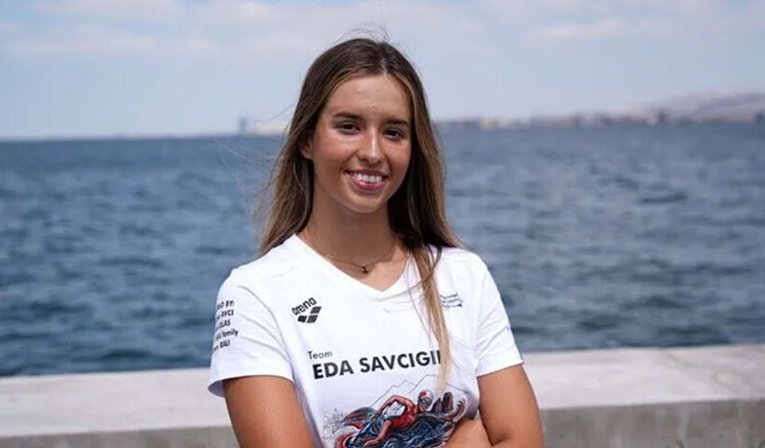 Milli yüzücü Eda Savcıgil, Catalina Kanalı'nı çifte rekorla geçti