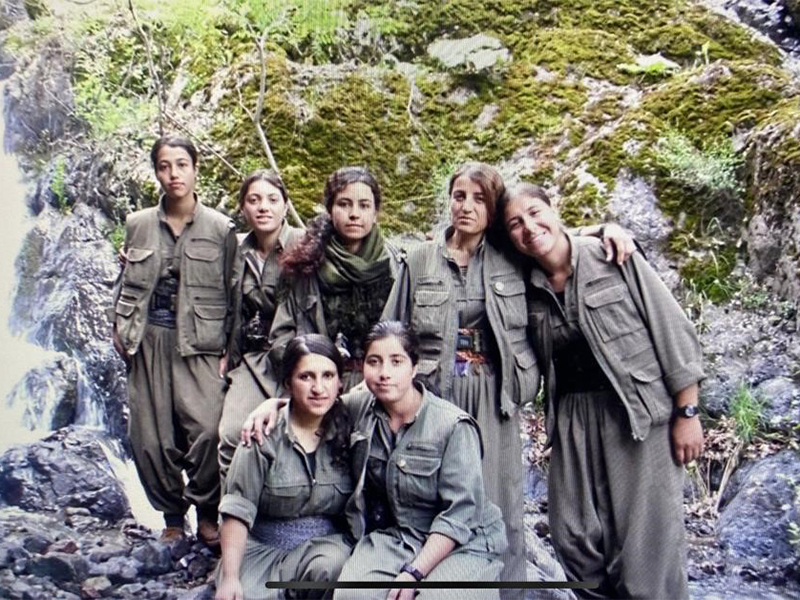 Yeşil Sol Parti adayının PKK kampında fotoğrafları ortaya çıktı