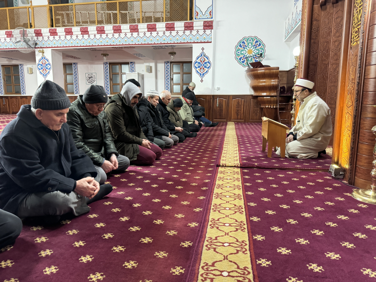 Yurdun Bazı Illerinde Şehitler Için Camilerde Dua Edildi1