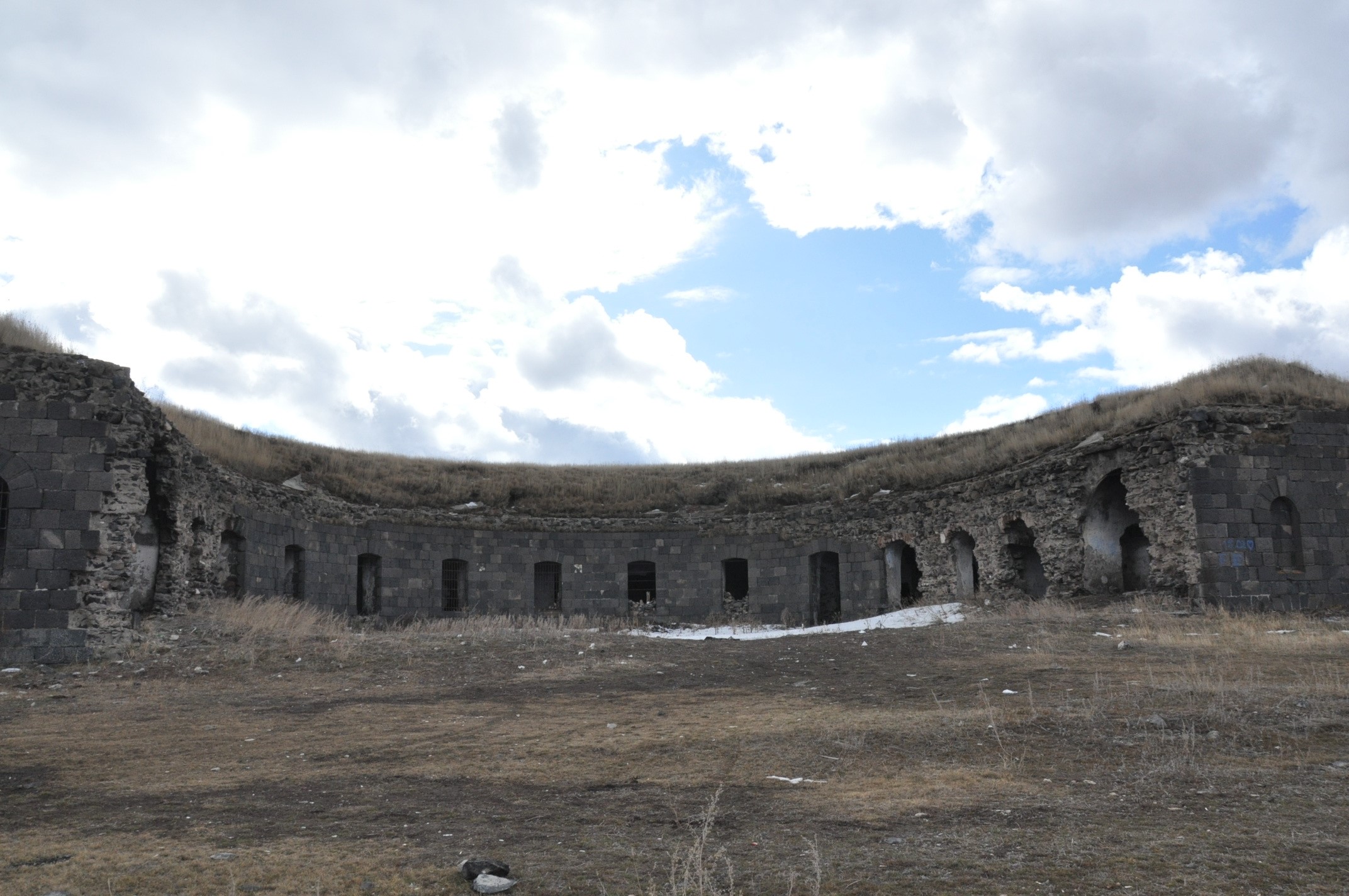 Kars'taki Gemli Tabya'nın Türkiye'de Bir Örneği Yok2