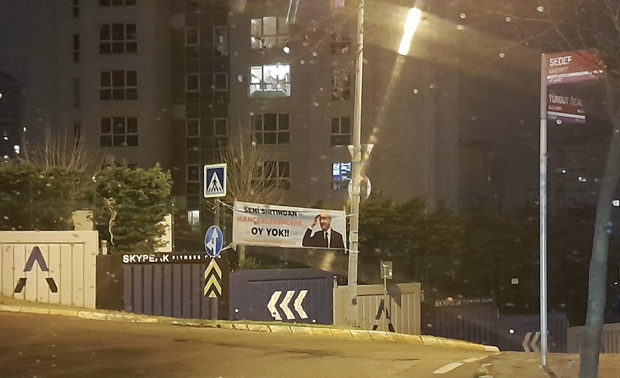 Kemal Kılıçdaroğlu Gönüllülerinden Seçim Öncesi Dikkat Çeken Pankart2