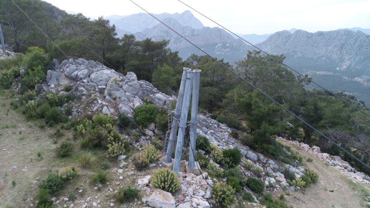 Antalya'daki Teleferik Kazasının Enkazı Havadan Görüntülendi1