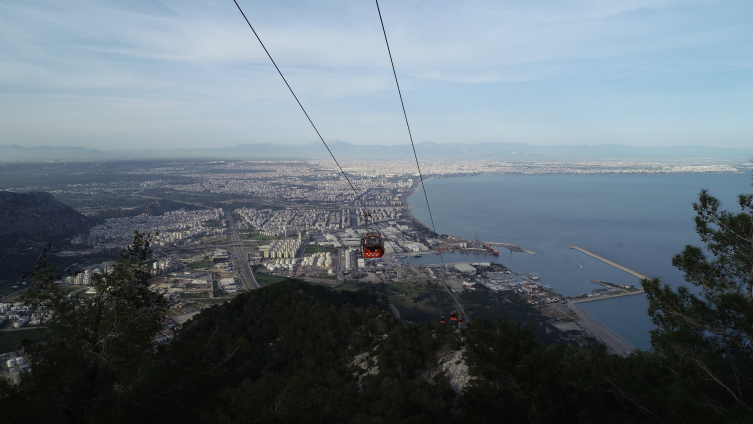 Antalya'daki Teleferik Kazasının Enkazı Havadan Görüntülendi4