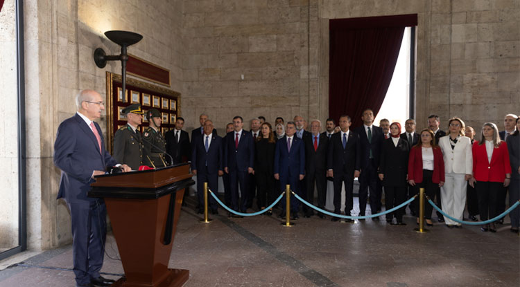 Devlet Erkanı Anıtkabir'i Ziyaret Etti 1