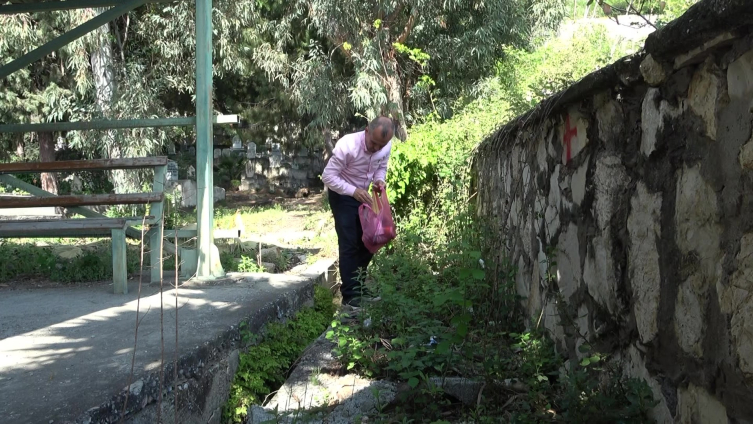 Hatay'da Mezarlıklarda Pikniği Yasakladı2