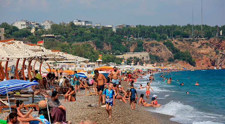 Antalya 1 Gün Içinde 4 Mevsimi Yaşadı 1