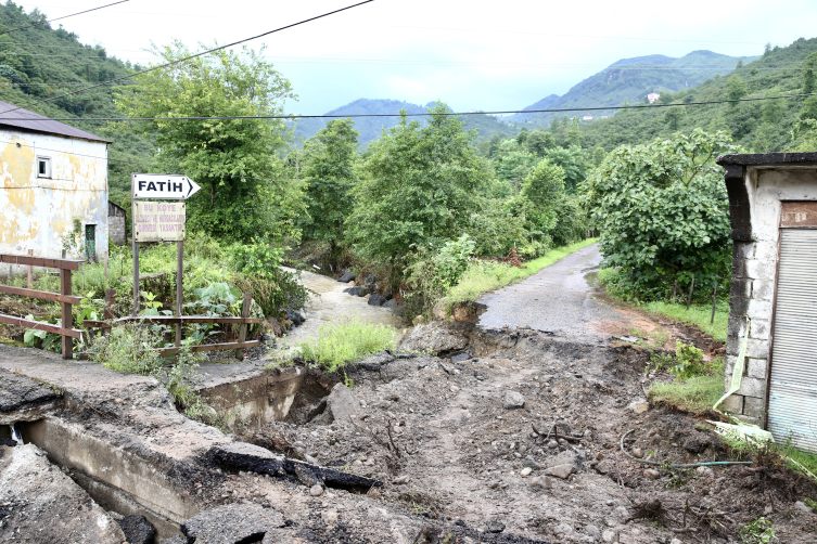 Giresun'da Ev Yan Yattı2