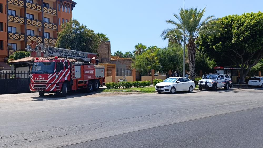 Antalya'da Havuz Bakımı Sırasında Klor Ve Asit Karıştı 6 Otel Çalışanı Etkilendi1