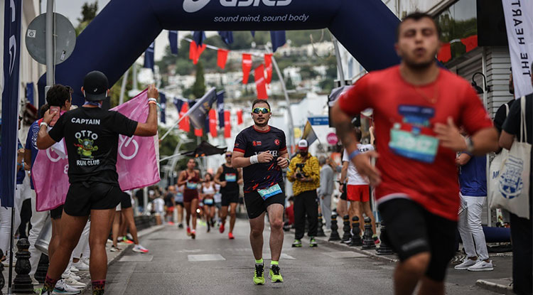 I N T E R S P O R T X A S I C S Bodrum Yarı Maratonu Koşuldu 3