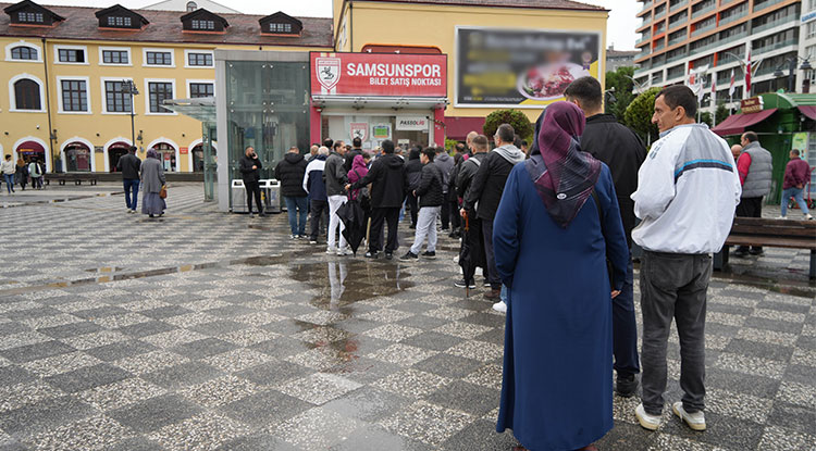 Samsunspor Fenerbahçe Maçının Biletlerine Taraftarlar Yoğun Ilgi Gösterdi 1