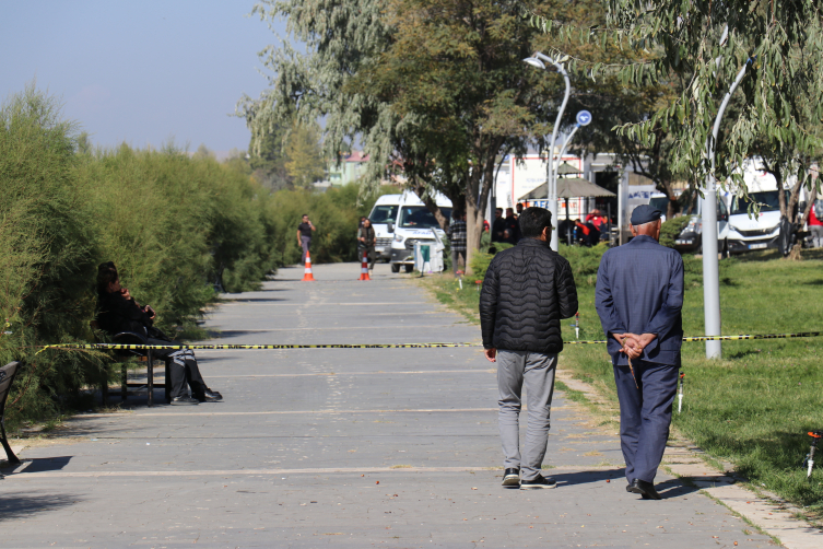 Van'da Kaybolan Rojin'i Arama Çalışmaları Devam Ediyor1