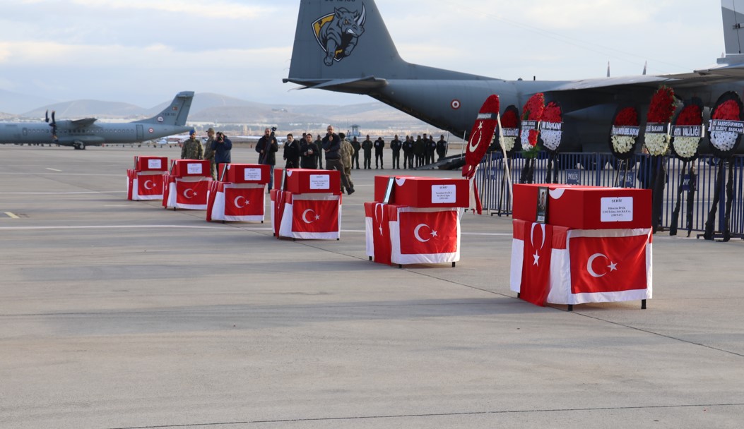 Isparta'da Helikopter Kazasında Şehit Olan Askerlerin Cenazeleri Memleketlerine Uğurlandı1