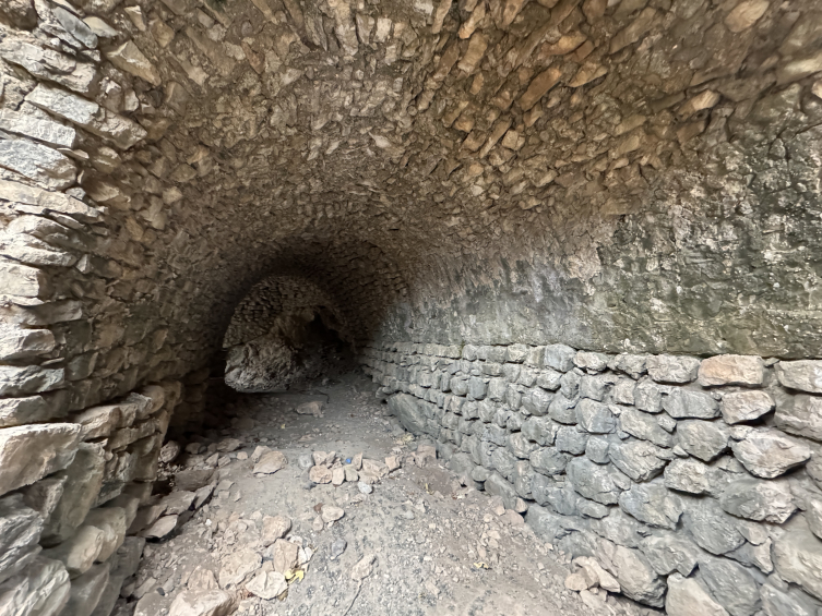 Nemrut Dağı'nda 750 Yıllık Han Ve Köprü Bulundu2