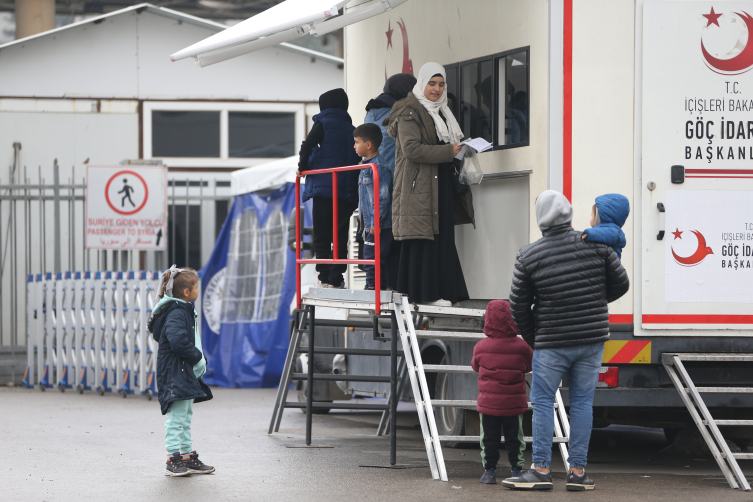 Suriyelilerin Ülkelerine Dönüşleri Sürüyor1