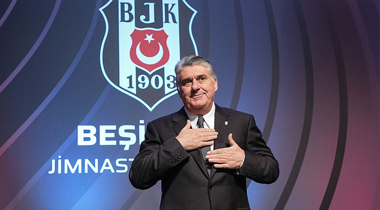 Beşiktaş'ta Serdal Adalı Ve Yönetimi, Mazbatalarını Aldı