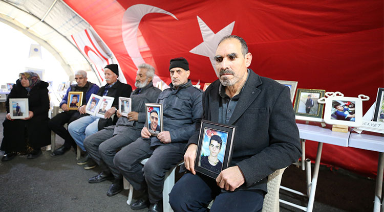 Diyarbakır Annelerinin Oturma Eylemi Sayesinde 58 Aile Evladına Kavuştu 2