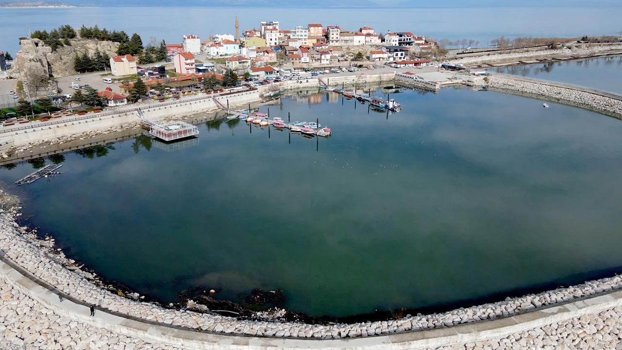 Eğirdir Gölü'nde Kuraklıkla Mücadele