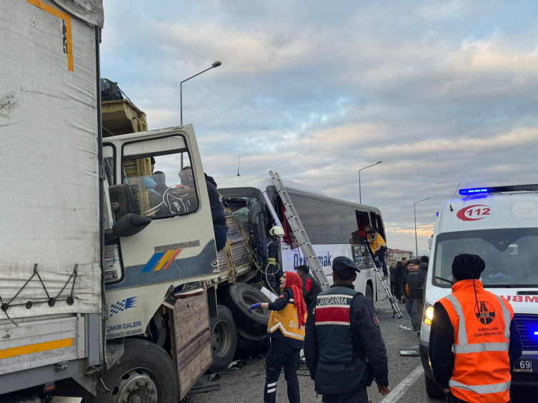 Konya'da Zincirleme Kaza1