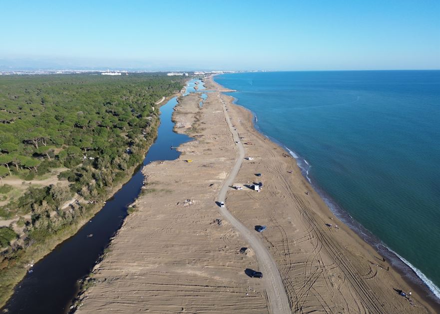 Antalya’da Kumköy Sahili Tatilcileri Ağırlıyor1