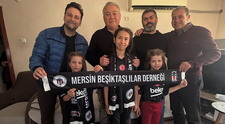 Beşiktaşlı Baba Üç Kızına B J K Şeklinde Kodlanan Isimler Verdi 2