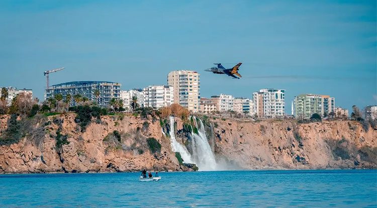 S O L O T Ü R K’ten Antalya Paylaşımı