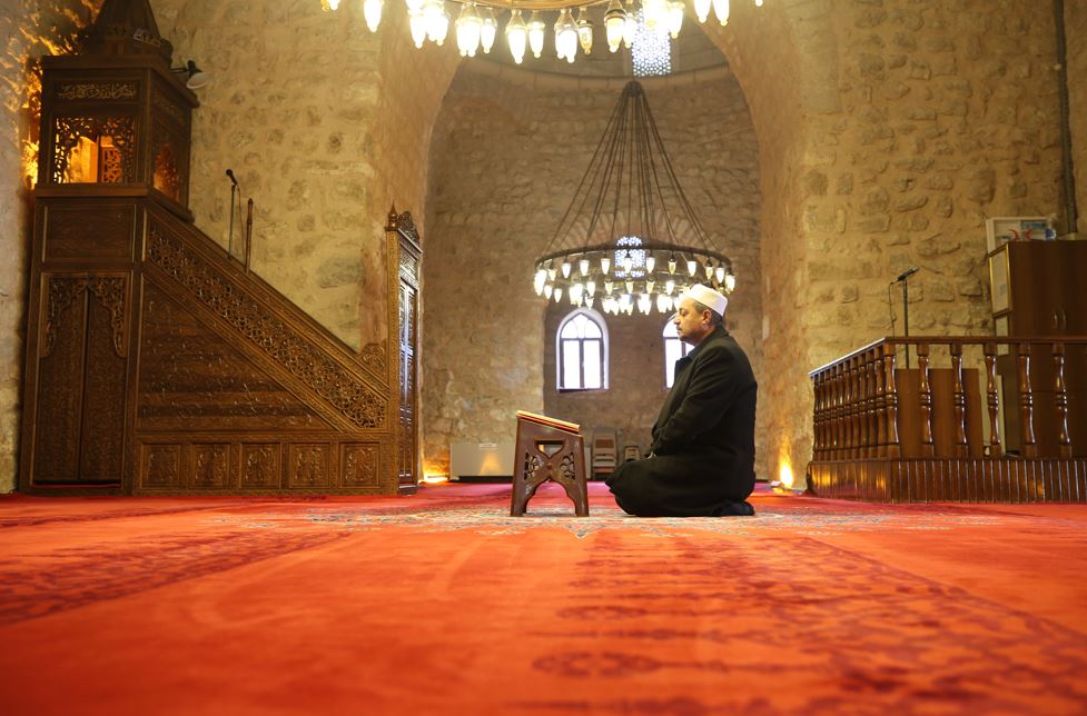 Siirt’te 9 Asırlık Cami ‘On Bir Ayın Sultanı’na Hazır1