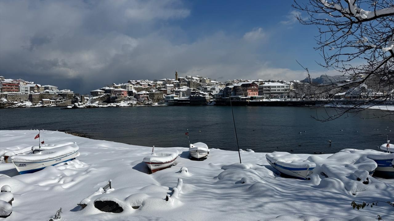 Unesco Mirası Amasra, Kar Yağışıyla Masalsı Bir Görünüme Büründü5