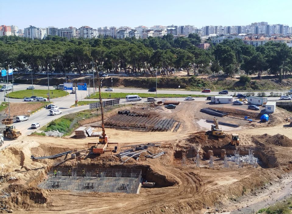 Antalya’nın Trafiğine Nefes Aldıracak 10 Köprünün Yapımına Başlandı3