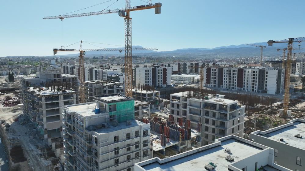 Antakya'da Yüzlerce Bina Yükseliyor3