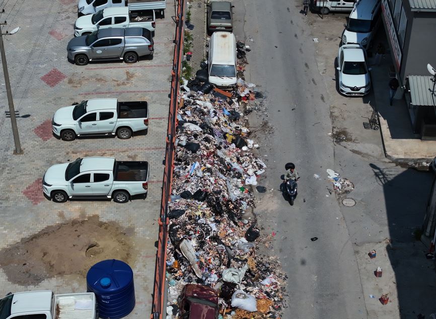 Ayakkabıcılar Sitesi’nde Çöp Yığını Oluştu4