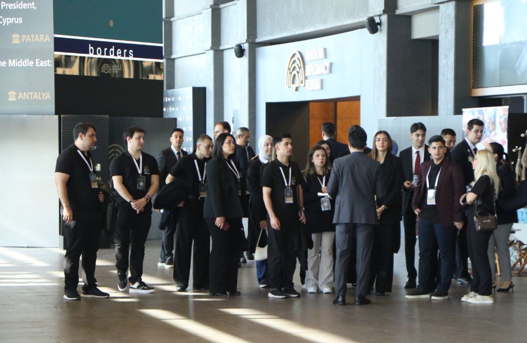 Diplomasi Rüzgarı Antalya’da Başladı1