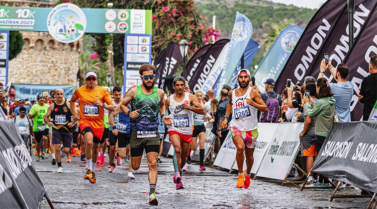 Koşu Tutkunlarının Vazgeçilmez Adresi Salomon Çeşme Maratonu 2