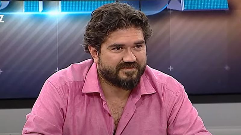 Rasim Ozan Kutahyali (1)