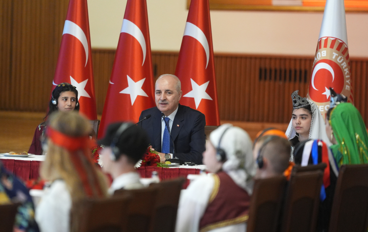 Tbmm Başkanı Kurtulmuş, Dünya Çocuklarını Kabul Etti2