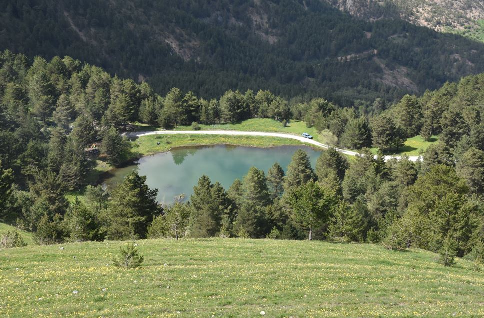 Altınpınar Limni Gölü Turizm Sezonunun Ilk Misafirlerini Ağırlıyor1