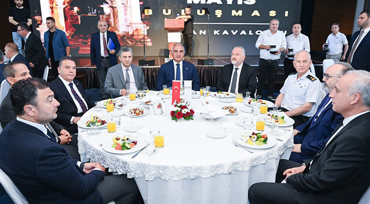 Bakan Ersoy Alanya, Aspendos, Side Ve Patara Gece Ziyaretine Açıldı 3