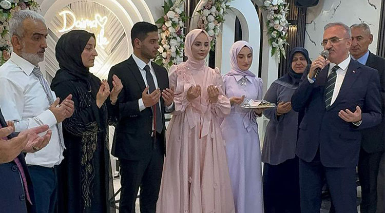 Bakan Yardımcısı Karaloğlu’nun Mutlu Günü 1