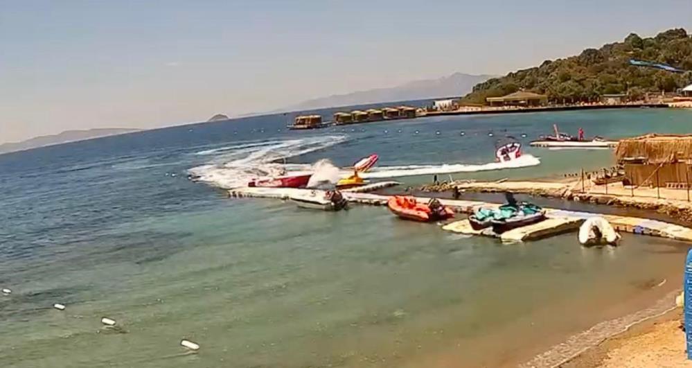Bodrum’da faciadan dönüldü: Deniz yatağı, sürat teknesine çarptı Bodrum’da faciadan dönüldü: Deniz yatağı, sürat teknesine çarptı