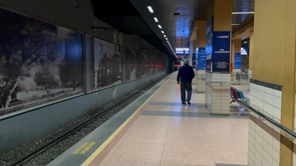 Bursa’da Ulaşım Krizi Metro Seferlerini Stajyerler Yaptı1