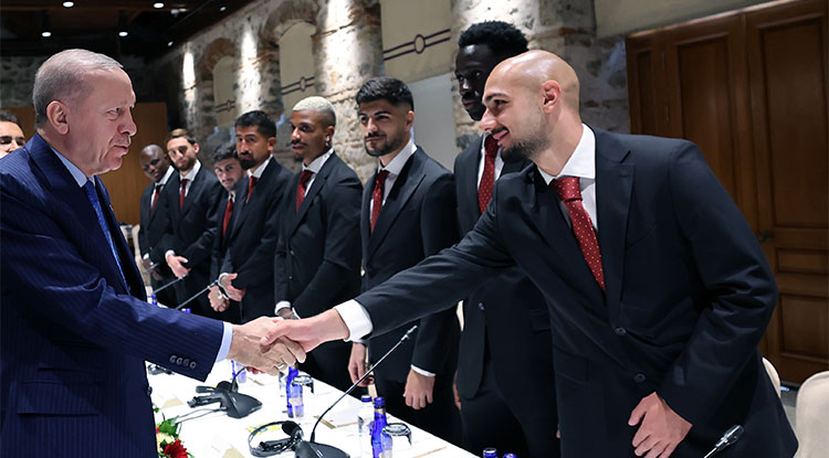 Cumhurbaşkanı Erdoğan Spor Kulüplerimizin Tamamını Eşit Bir Şekilde Bağrımıza Bastık 1