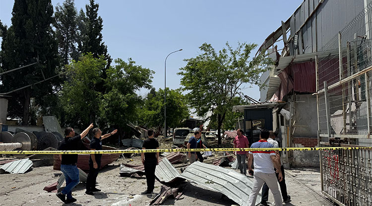 Gaziantep’te Bir Fabrikada Patlama Meydana Geldi 7 Yaralı 2