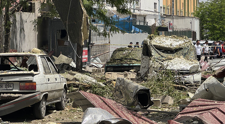 Gaziantep’te Bir Fabrikada Patlama Meydana Geldi 7 Yaralı