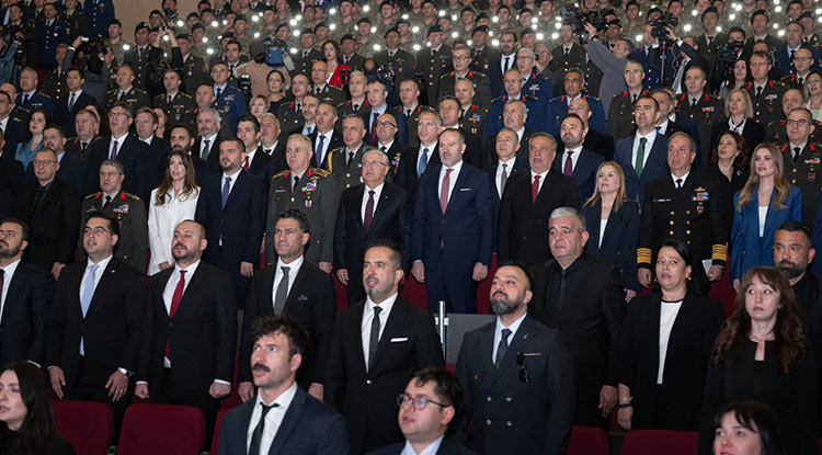 Gerçek Bir Asker Dizisi Siyah Bere 3