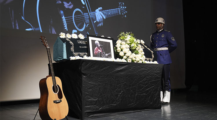 Hayatını Kaybeden Usta Sanatçı İlhan Şeşen Için Tören Düzenlendi 1