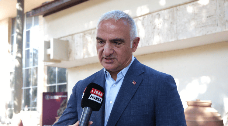 Mehmet Nuri̇ Ersoy-1