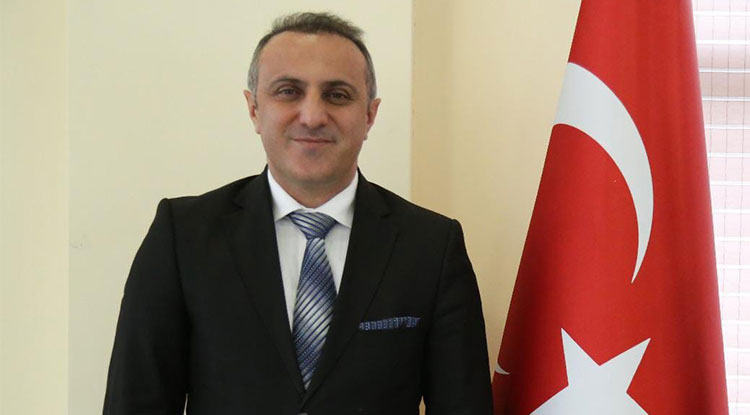 Rektöre ‘Dayı’ Diyen Genç, Yaşadığı Komik Anları Anlattı 1